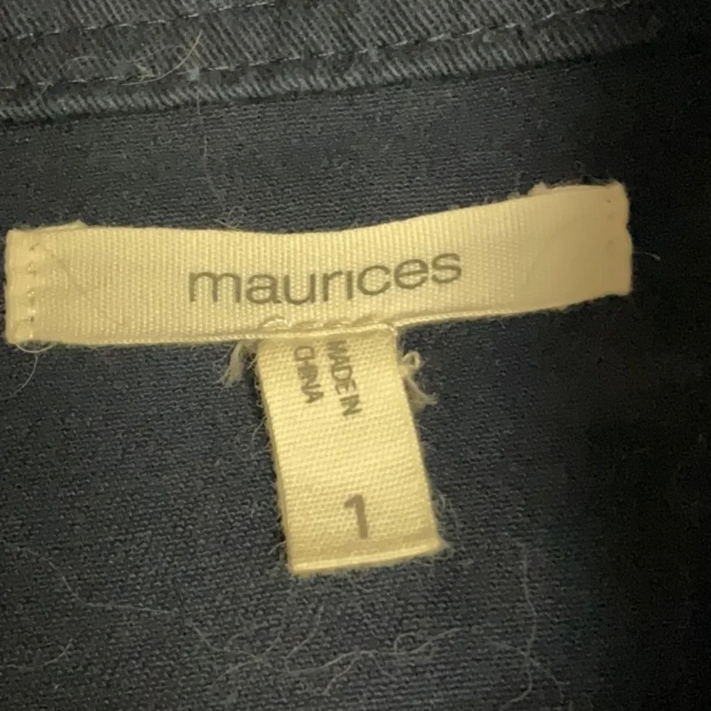 Maurice - Picture 5 of 7